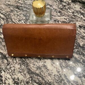 ✨ Gucci Vintage Leather Long Wallet – Made in Italy ✨